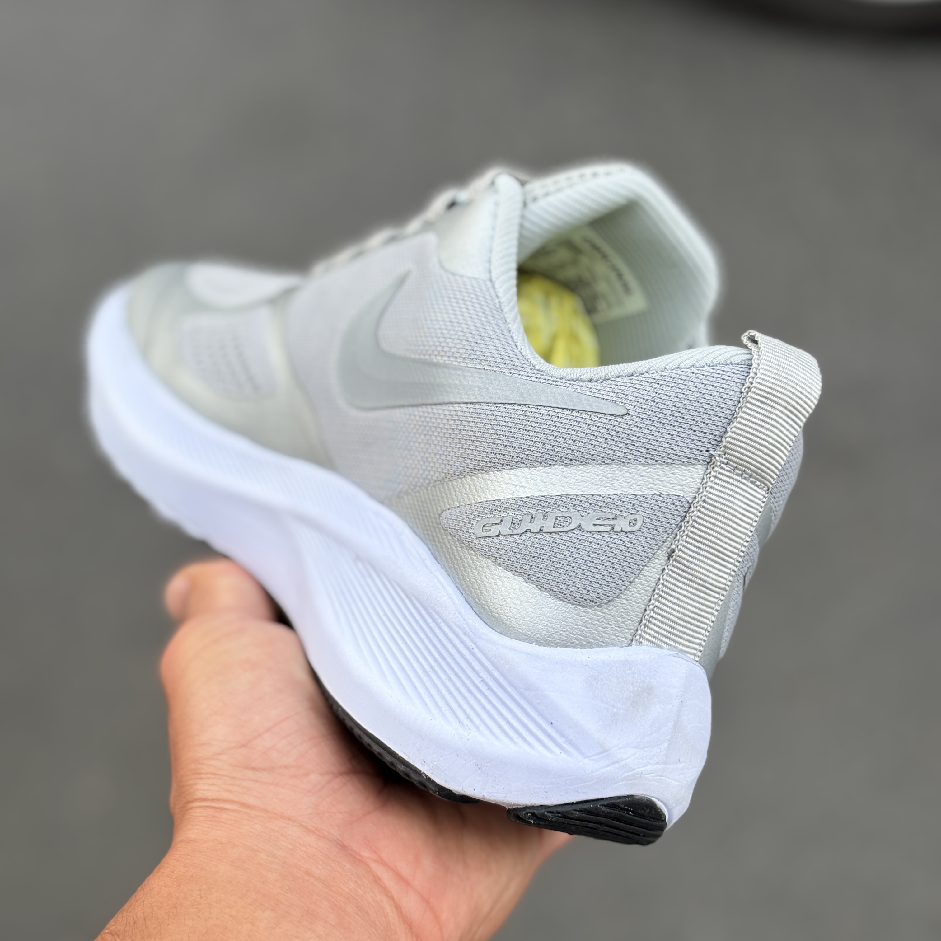 نایک گاید مردانه رنگ طوسی سفید